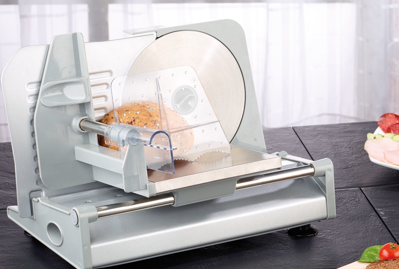 4 bonnes raisons d&rsquo;acheter une trancheuse électrique