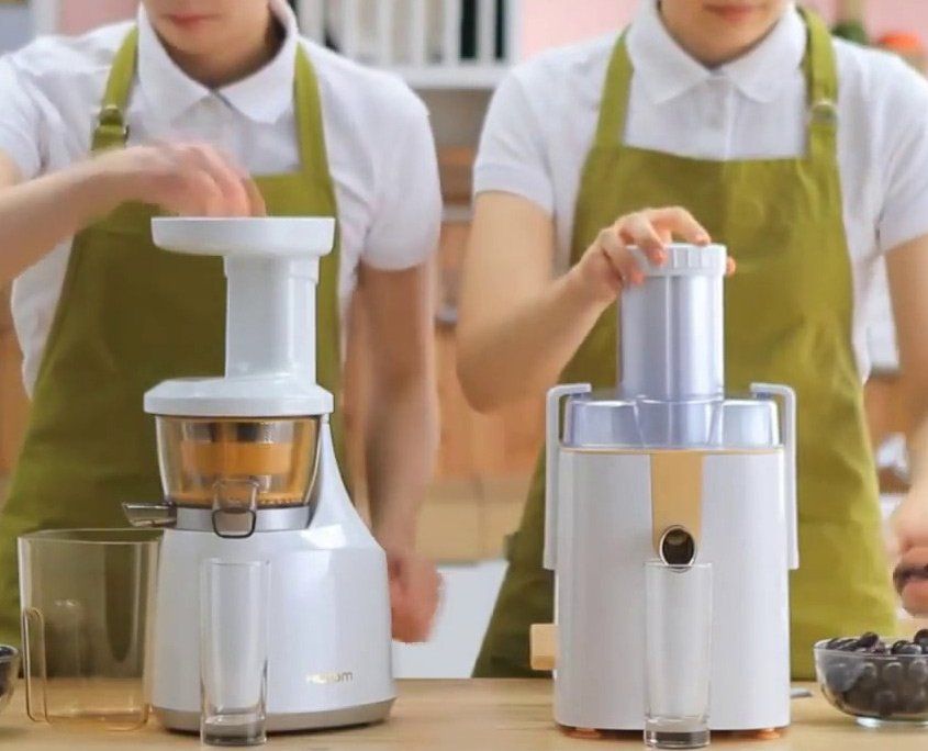 Extracteur de jus ou centrifugeuse ? Lequel préserve au mieux les nutriments ?